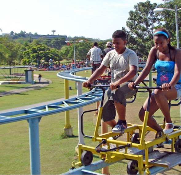 PARQUE DE DIVERSIONES ELPIDIO VALDÉS